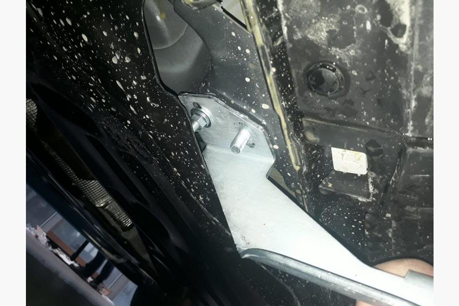 Ford Kuga/Escape 2013–2019 Maya V2 zijtreden (2 st., aluminium) Met gespoten deurpanelen Foto 3