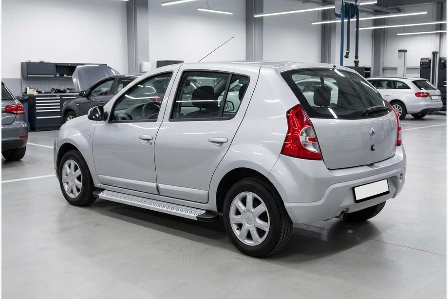 Renault Sandero 2007–2013 Zijtreden Maya V2 (set van 2, aluminium) Image