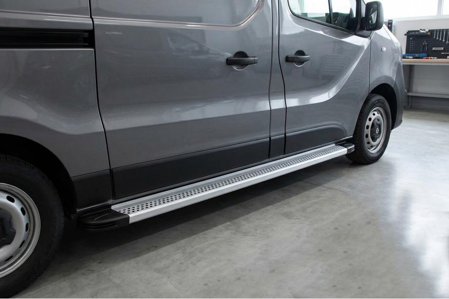 Renault Trafic 2001–2015 Zijtreden Maya V2 (set van 2, aluminium) Image