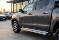 Toyota Hilux 2015– Zijtreden Maya V2 (set van 2, aluminium) foto 1