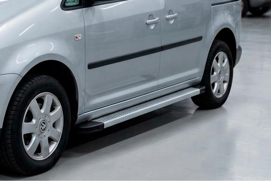 Volkswagen Caddy 2010–2015 Zijtreden Maya V2 (set van 2, aluminium) Image