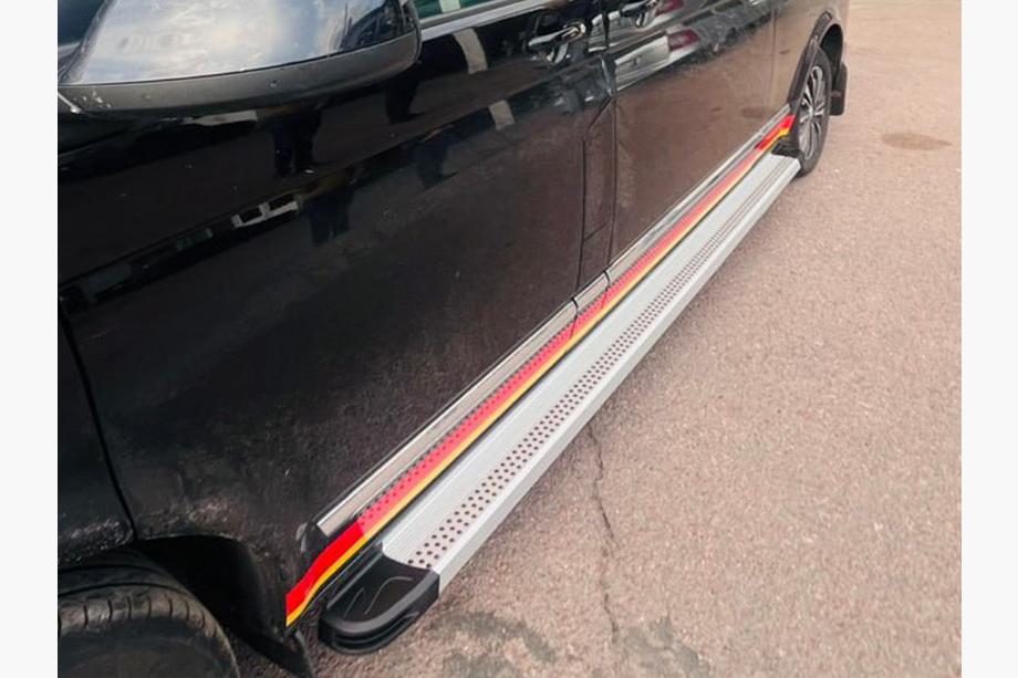 Volkswagen T6 2015–2024 Zijtreden Maya V2 (set van 2, aluminium) Korte wielbasis Foto 6