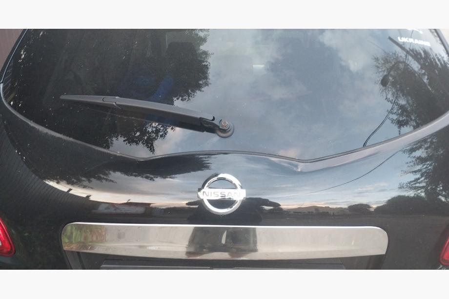 Nissan Qashqai 2010–2014 Sierlijst boven kentekenplaat (RVS) Zonder knop, Carmos - Turks staal Foto 2