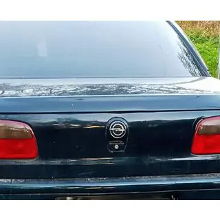 Embleem Turkije Opel Kadett 1984–1991 foto 4