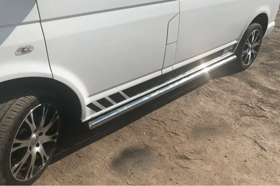 Volkswagen T5 Caravelle 2004–2010 Sidebars (set van 2, RVS) 60 mm, lange wielbasis Image