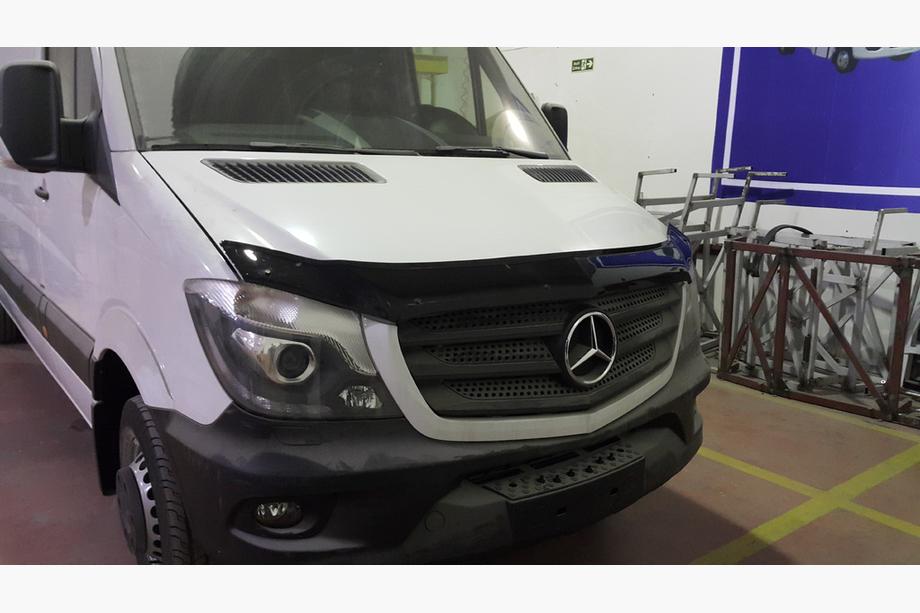 Mercedes Sprinter W906 2006–2018 Motorkapdeflector 2013+ (V1, EuroCap) Foto 10