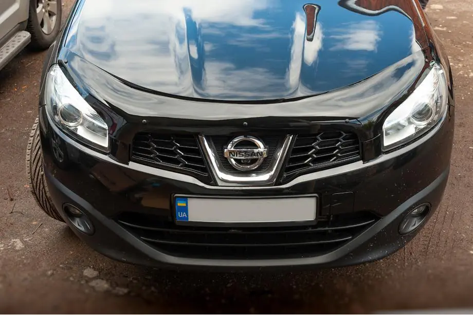 Nissan Qashqai 2010–2014 Motorkapdeflector (EuroCap) Image
