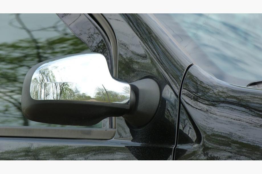 Renault Duster 2008–2017 Chroom spiegelkappen bovenzijde variant 2 (2 stuks) Image