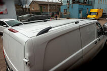 Mercedes Vito/V-klasse W447 2014– Dakrails ELITE chroom (kunststof voet) Korte wielbasis (Short, Compact) foto 3