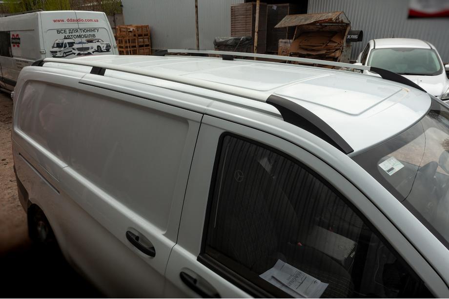 Mercedes Vito/V-klasse W447 2014– Dakrails ELITE chroom (kunststof voet) Korte wielbasis (Short, Compact) Image