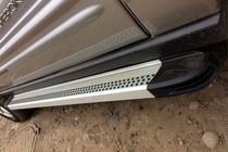 Jeep Grand Cherokee WK 2004–2010 Zijtreden Maya V2 (set van 2, aluminium) foto 5