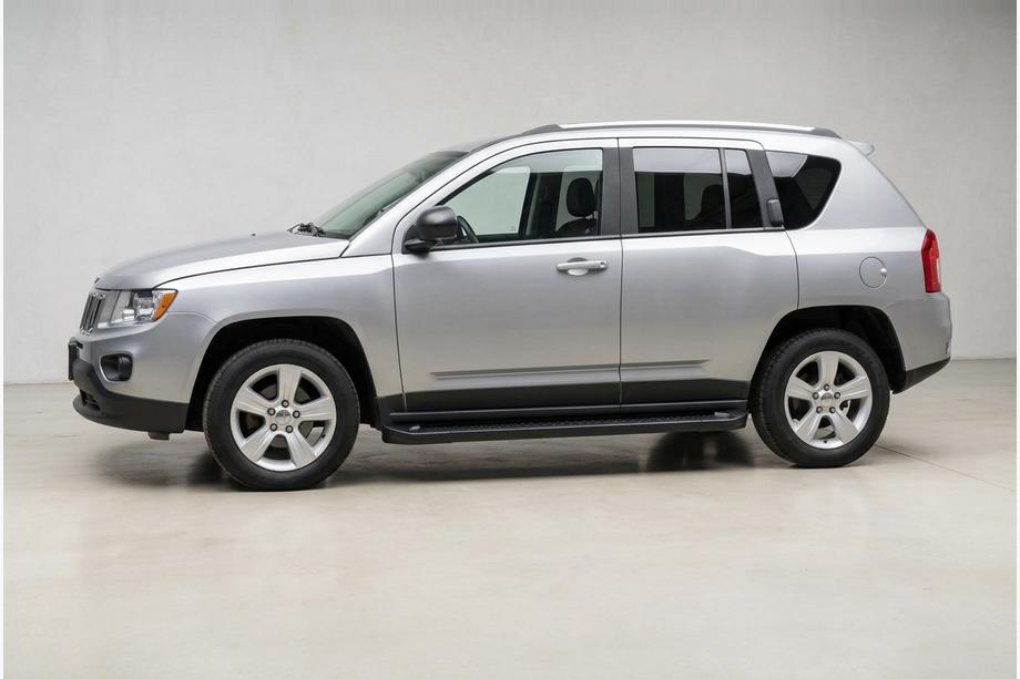 Jeep Compass 2006–2016 Allmond Black zijtreden (2 st., aluminium) Image