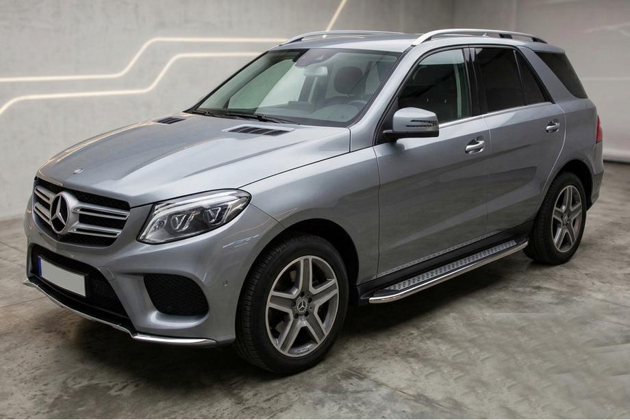 Mercedes GLE/ML-klasse W166 2011–2018 Maydos V2 side steps (2 st., RVS) Image