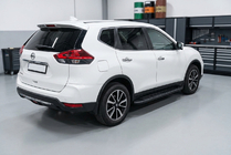Nissan X-trail T32/Rogue 2014–2021 Bosphorus Black side steps (2 stuks, aluminium) foto 1