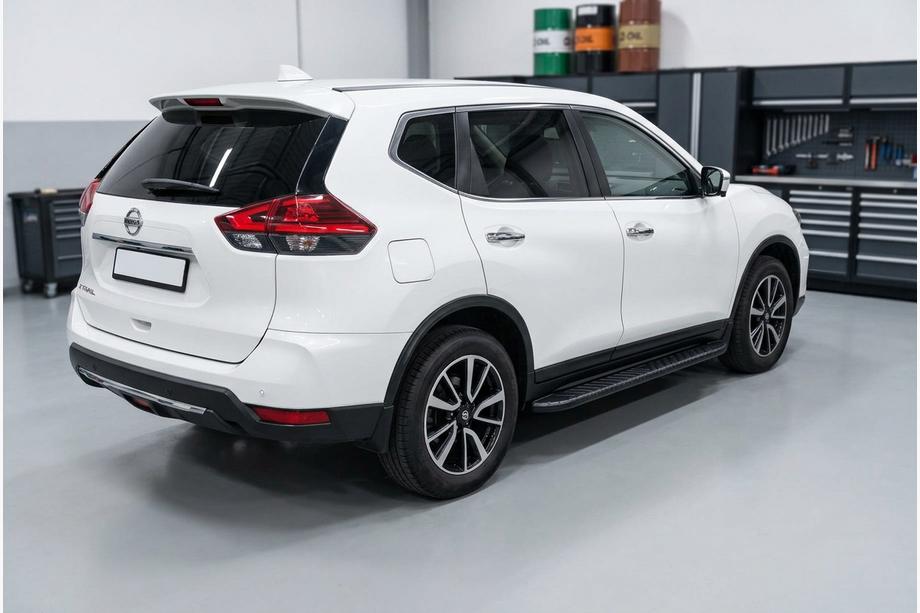 Nissan X-trail T32/Rogue 2014–2021 Bosphorus Black side steps (2 stuks, aluminium) Image