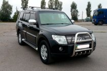 Mitsubishi Pajero Wagon IV 2006–2021 Bullbar QT011 (RVS) foto 2