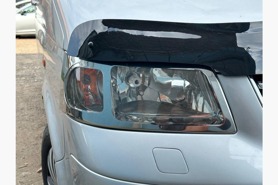 Volkswagen T5 Multivan 2003–2010 Koplampranden (2 stuks, RVS) Foto 5