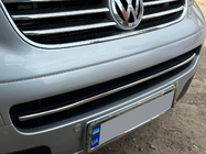 Volkswagen T5 Caravelle 2004–2010 RVS afdekking voor bumperrooster foto 1
