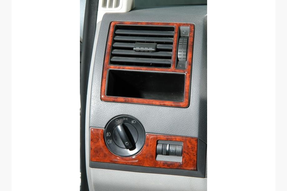 Volkswagen T5 Caravelle 2004–2010 Dashboard sierlijsten Carbonlook Foto 5