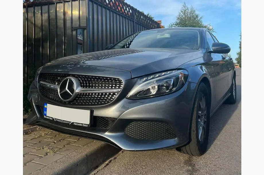 Mercedes C-klasse W205 2014–2021 Voorgrille Diamond Silver (voor Avantgarde/AMG-Line/C43 AMG) Foto 3