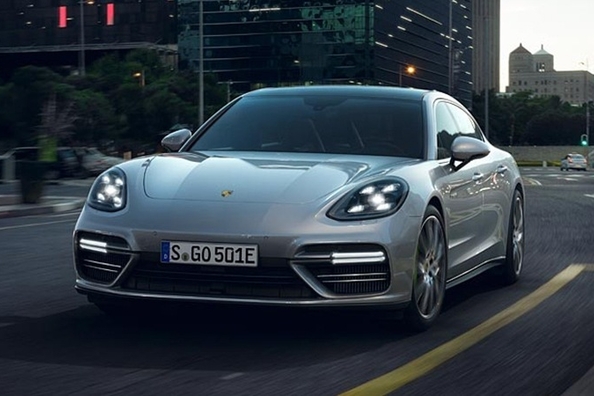 Review: Porsche Panamera Turbo S E-Hybrid