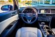 Review Kia Optima Hybrid 2017 foto 2