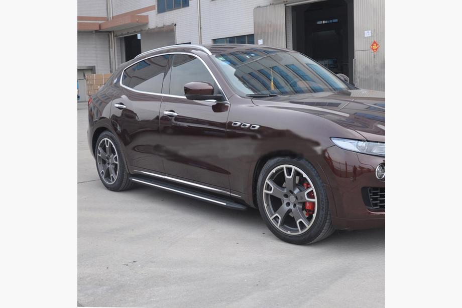 Maserati Levante 2016– OEM-V1 side steps (2 stuks) Image