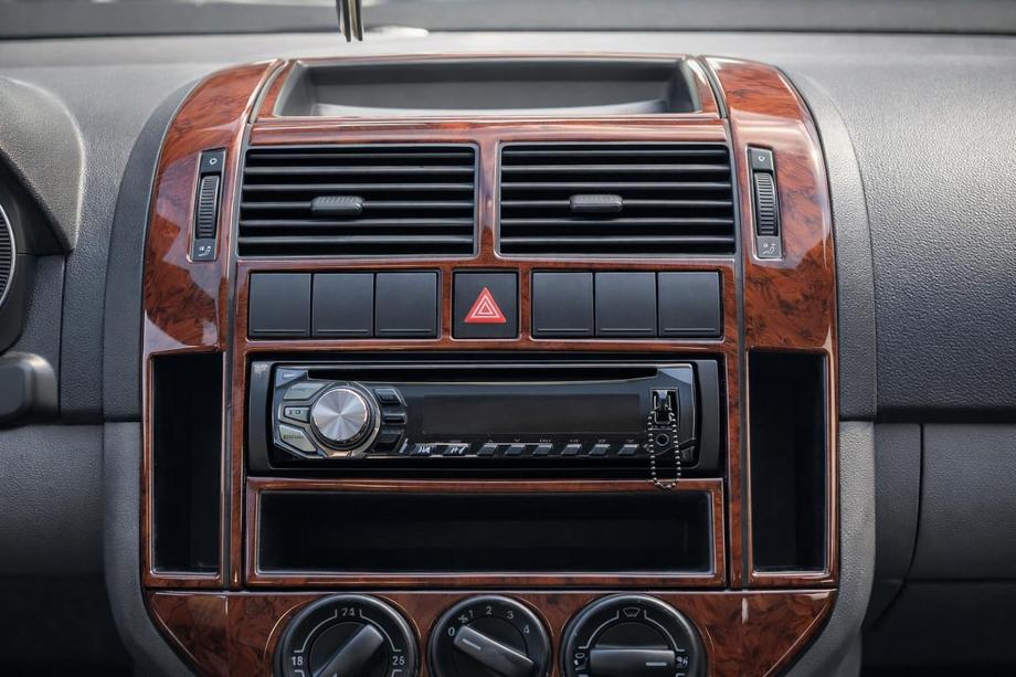 Volkswagen Polo 2001–2009 Dashboardpanelen (2001-2005) Aluminium Image