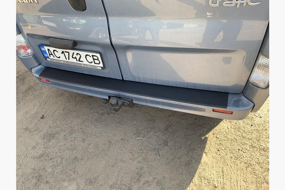 Renault Trafic 2001–2015 Achterbumperbeschermer DDU (ABS) Foto 9