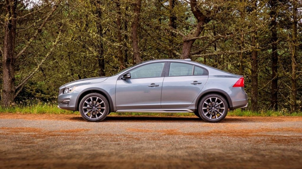 Volvo S60 Cross Country: Zweedse sedan met verhoogde terreinvaardigheid