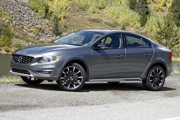 Volvo S60 Cross Country: Zweedse sedan met verhoogde terreinvaardigheid Foto 2