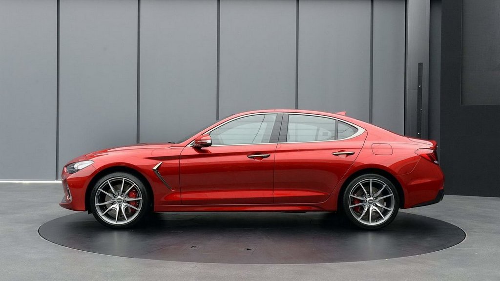 Koreanen presenteren de grootste concurrent van de BMW 3-Series