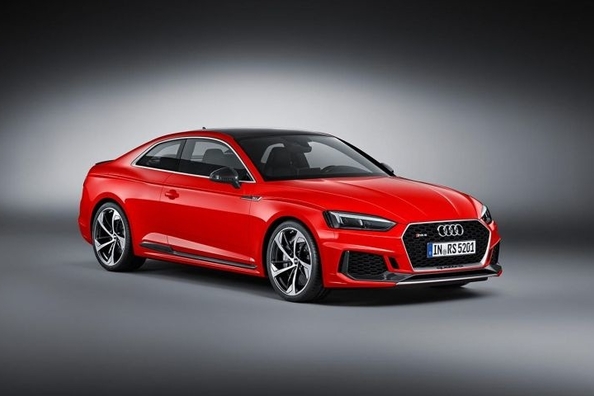 Sport en comfort in de nieuwe Audi RS5 Coupé
