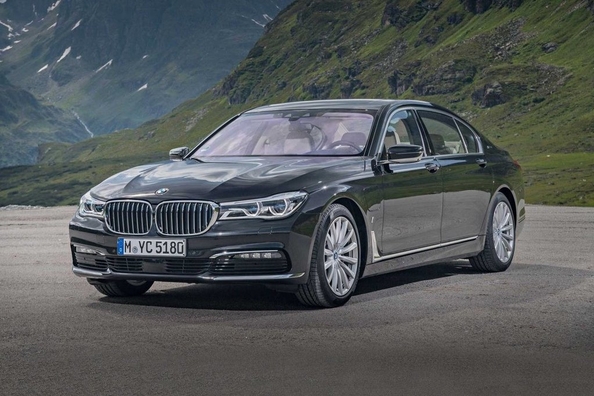 BMW vult de 7 Serie aan met hybride modellen