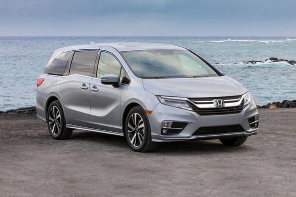 Honda Odyssey minivan review