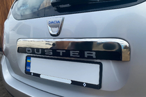 Renault Duster 2008–2017 Bovenste sierlijst boven kentekenplaat (RVS) foto 1