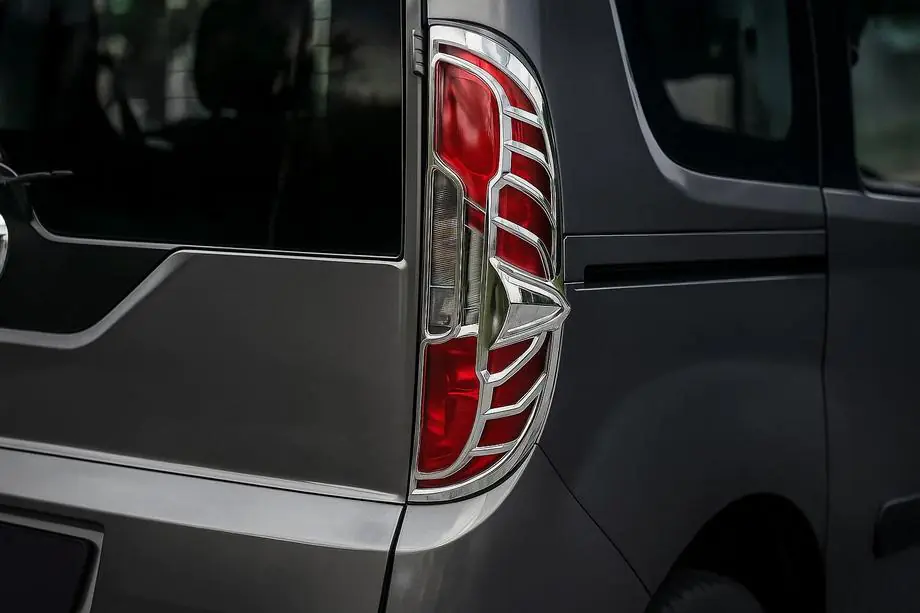 Fiat Doblo II 2010–2022 Chroom achterlichtcovers (2015↗, 2 stuks, kunststof) Image