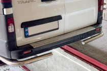 Opel Vivaro 2015–2019 Achterhoekstukken (2 stuks, RVS) foto 1