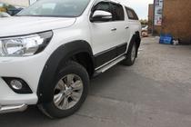Toyota Hilux 2015– Spatbordverbreders (2015-2020, ABS, boutbevestiging) foto 11