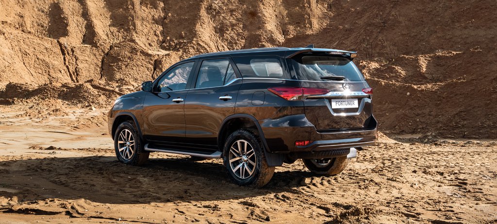 Review van de 7-zits SUV Toyota Fortuner