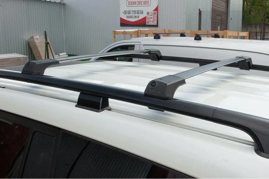 Mazda 5 2010–2018 Dwarsdragers voor dakrails zonder slot (2 stuks) Foto 15