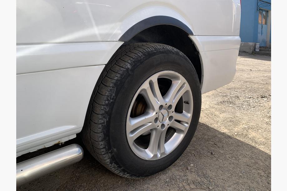 Mercedes Vito W639 2004–2014 Wielkastverbreders (set van 4, zwart) Foto 7
