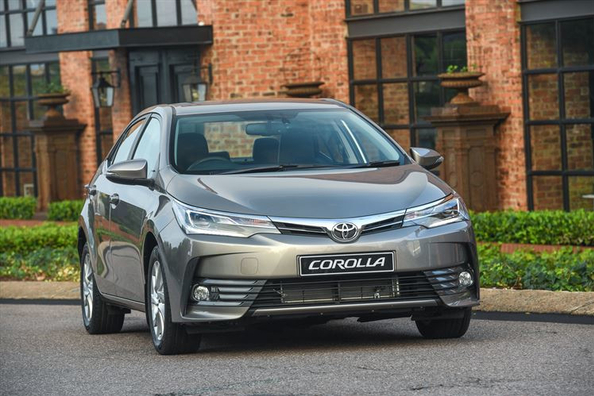 Review van de populaire sedan Toyota Corolla