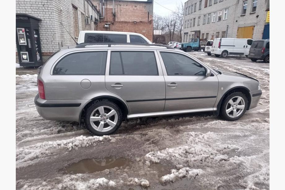 Skoda Octavia I Tour A4 1996–2010 Wielkastverbreders (set van 4, zwart) ABS-kunststof Foto 7