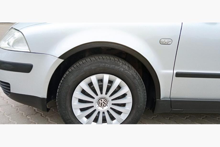 Volkswagen Passat B5 1997–2005 Wielkastverbreders (set van 4, zwart) Stationwagen, 2000-2006, metaal Image