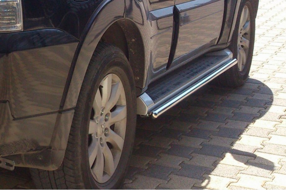 Mitsubishi Pajero Wagon III 1999–2006 Sidebars voor originele bevestigingspunten (2 st., RVS) Foto 3