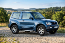 Mitsubishi Pajero Wagon III 1999–2006 Line side steps (set van 2, aluminium) foto 1