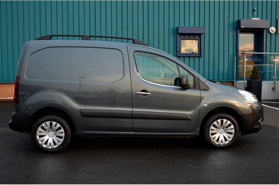Citroen Berlingo 2008–2018 RVS raamlijsten voor deurvensters Foto 2