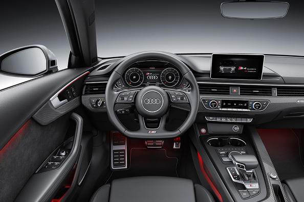 Review van de ‘opgeladen’ sedan Audi S4 Foto 4