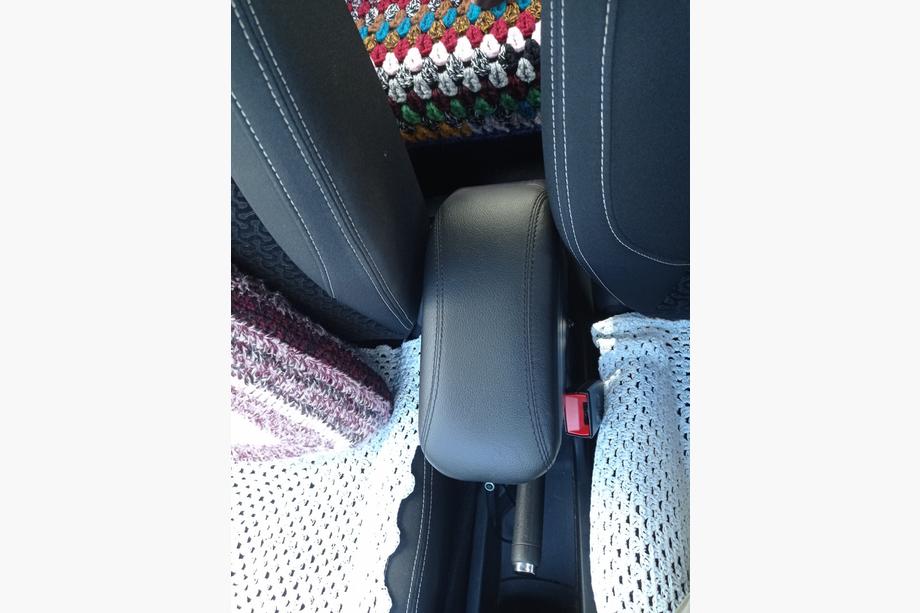 Citroen C-3 2009–2016 Armsteun (met kunststof adapter voor bekerhouder) Foto 12